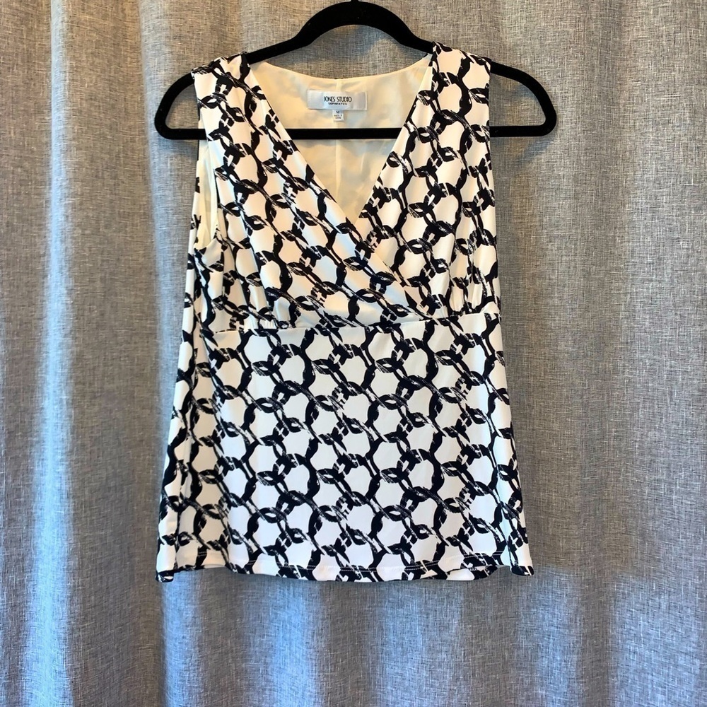 women's Jones Studio Medium tank